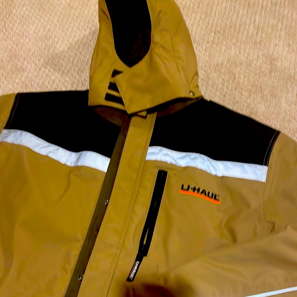 Mens large Uhaul winter jacket
